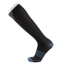 La compresión alta de la rodilla del baloncesto de secado rápido certificó el estilo de la moda calcetines a hombres